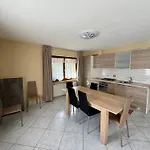 بيت للعطل Monti